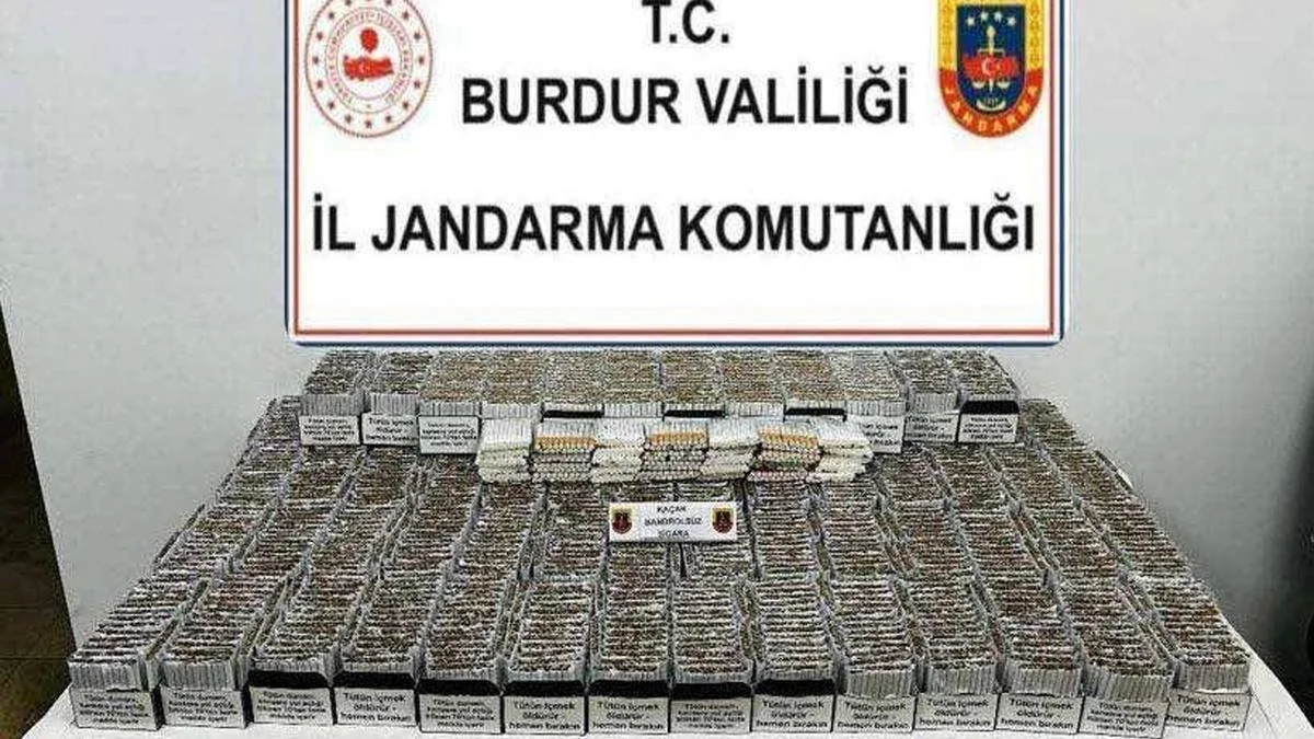 Jandarmadan ka&ccedil;ak sigara operasyonu