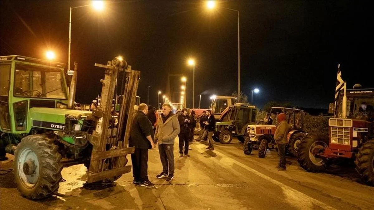 Yunanistan&rsquo;da &ccedil;ift&ccedil;i eylemleri tırmanıyor