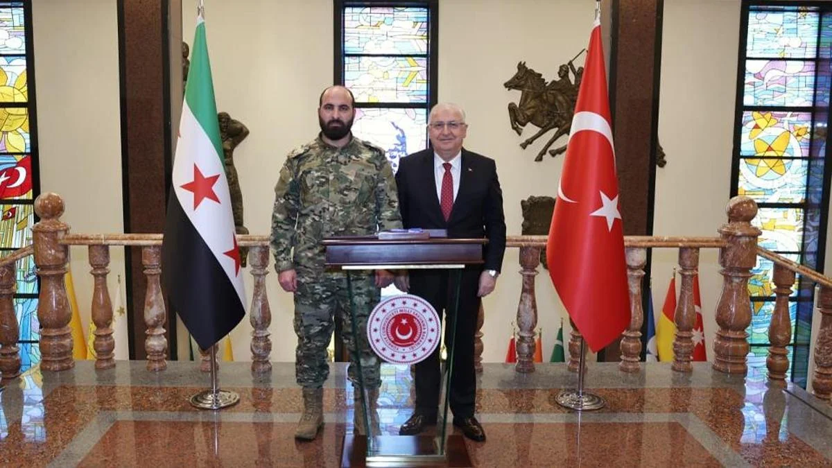 G&uuml;ndem SDG: Bakan G&uuml;ler, Suriye Genelkurmay Başkanı Ali Nasan'ı kabul etti