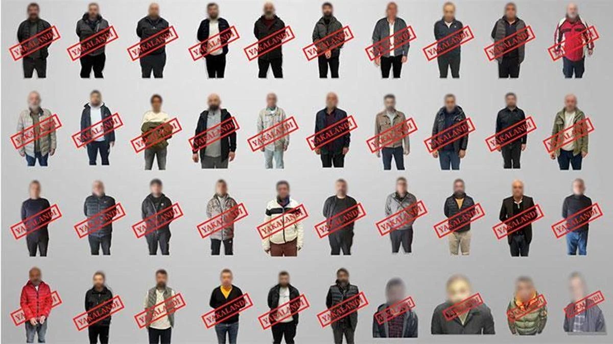 SON DAKİKA... Bakan Yerlikaya duyurdu: Kırmızı b&uuml;lten ve ulusal seviyede aranan 40 su&ccedil;lu T&uuml;rkiye&rsquo;ye getirildi