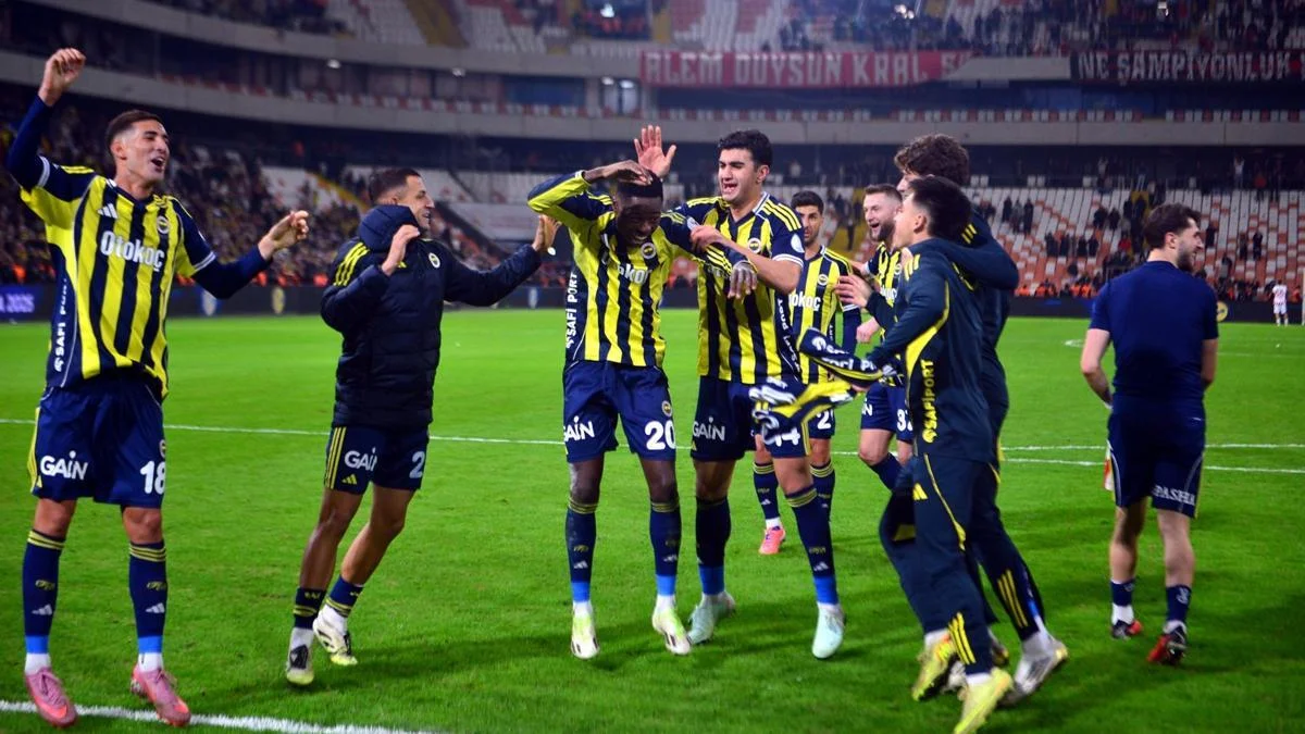 Fenerbah&ccedil;e, Samsunspor'u 5 ma&ccedil; sonra mağlup etti