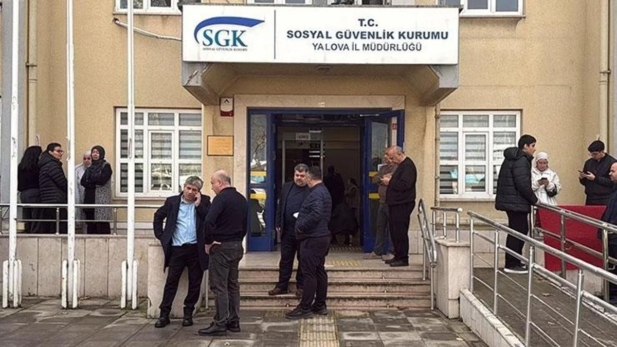 Yalova'da Emekliliği reddedilen kişi, SGK avukatını vurarak &ouml;ld&uuml;rd&uuml;