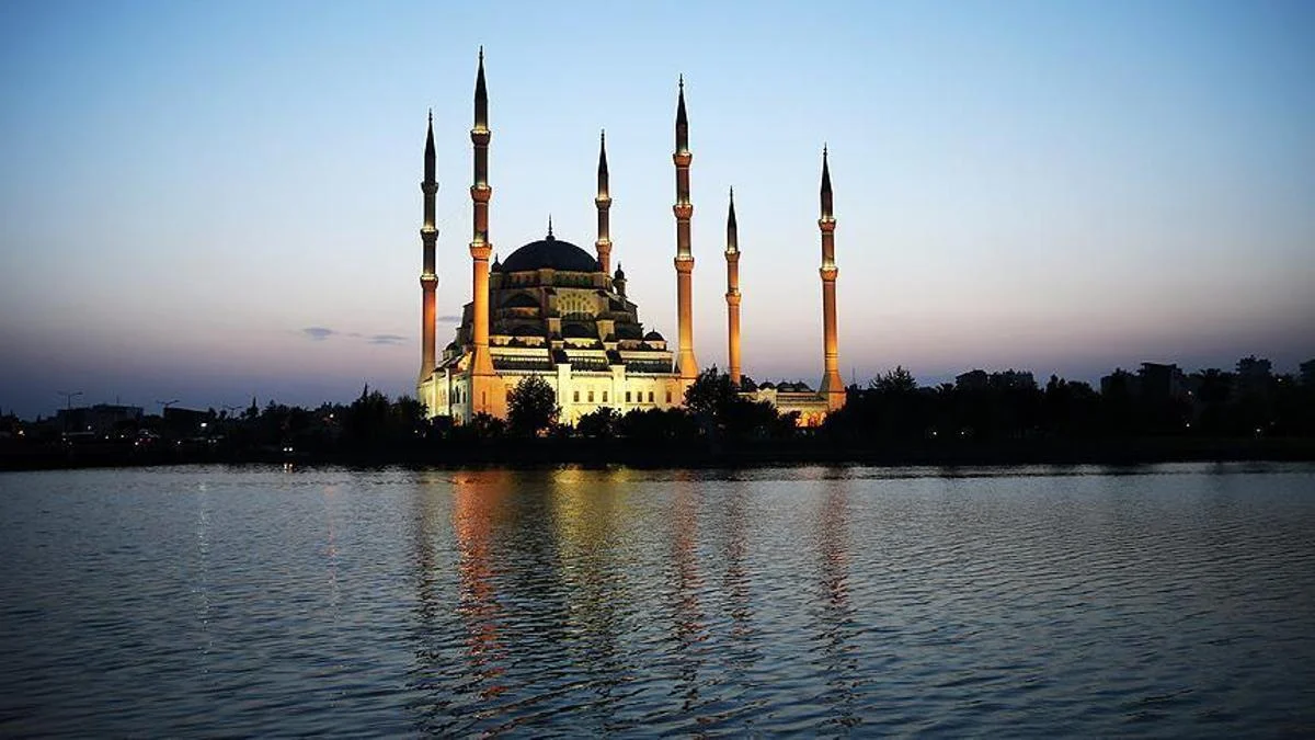 Mira&ccedil; Kandili ibadetleri nelerdir? Diyanet Mira&ccedil; Kandilinde yapılacak ibadetler