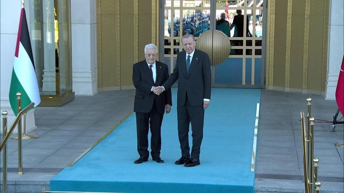 Cumhurbaşkanı Erdoğan, Mahmud Abbas'ı resmi t&ouml;renle karşıladı